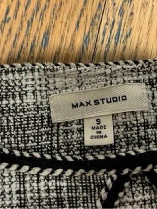 MAX STUDIO Textured Black White Top Size S - Picture 2 of 5